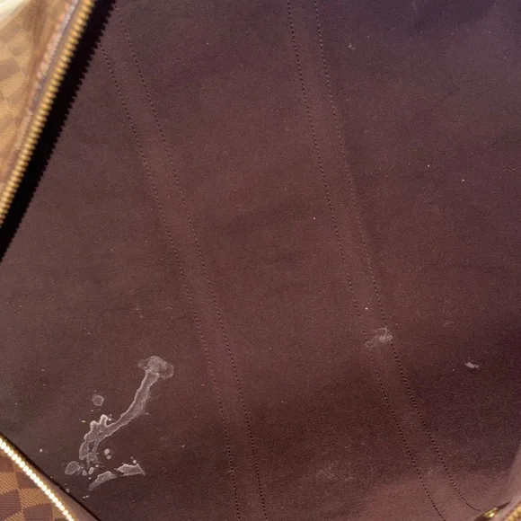 Authentic Louis Vuitton Keepall Bandoulière 55 - Picture 14 of 17